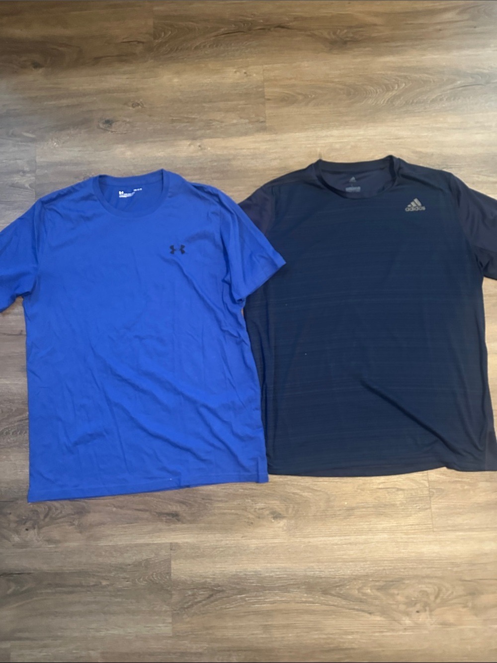 Men’s Short-Sleeve Athletic Tee Large